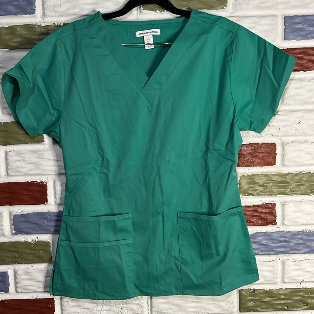 Amazon Essentials Teal Scrub Top - Size‎ Small
